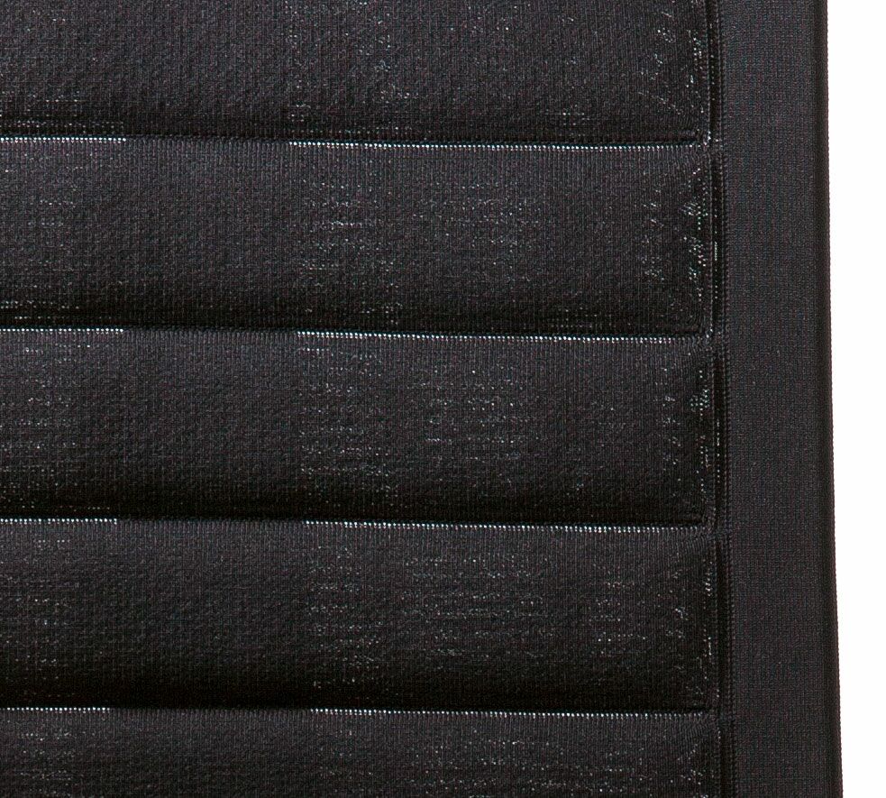 Mesh back with 3D mesh